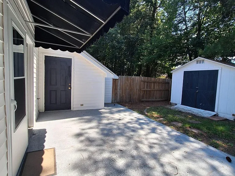 3445 Westgate Dr — Photo 15