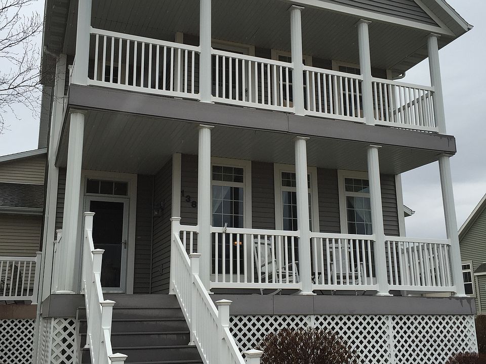 1st image of 1385 Bunker Hill Dr