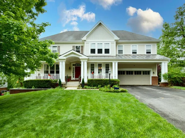 8931 Kiger St, Lorton, VA 22079