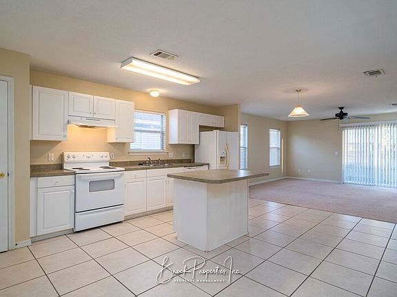4th image of 2005 Marquesas Ln