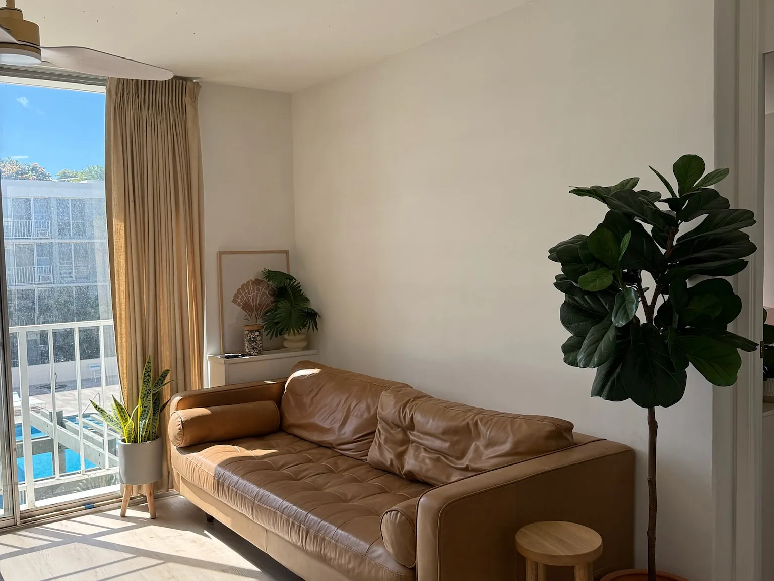 2845 Waialae Ave — Photo 1