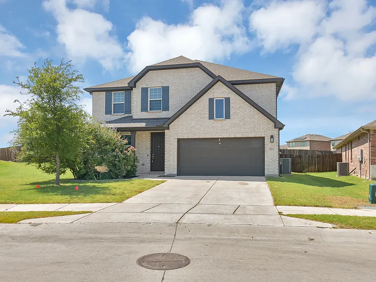 502 Virginia Way — Photo 1