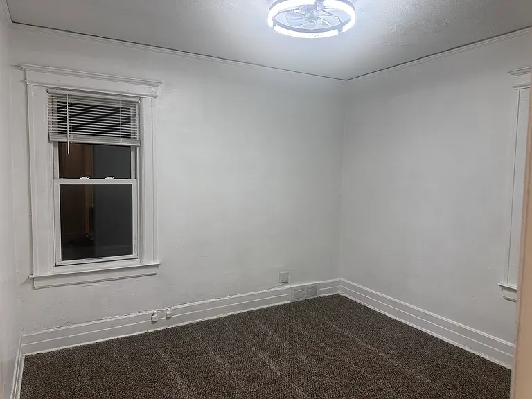 3352 Hudson Ave — Photo 12