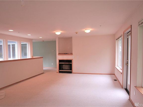2nd image of 6924 15th Ave SE