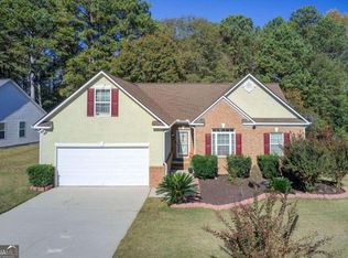 1411 Tumblerock Ct, Loganville, GA