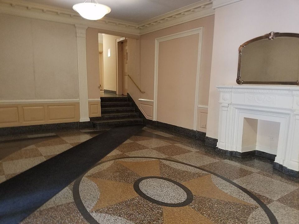 1st image of 4135 45th St APT 6A