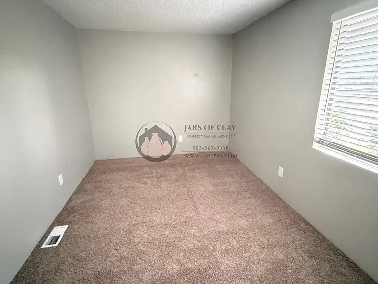 19755 SW 68th Ave — Photo 7