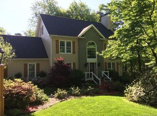 2910 White Locust Ct, Matthews, NC 28104