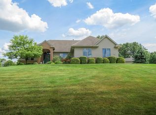 1231 W David Kempf Ct, Saline, MI 48176