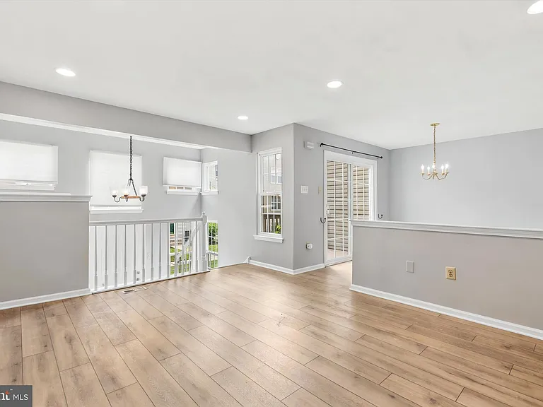 645 Muhlenberg Dr #407 — Photo 9