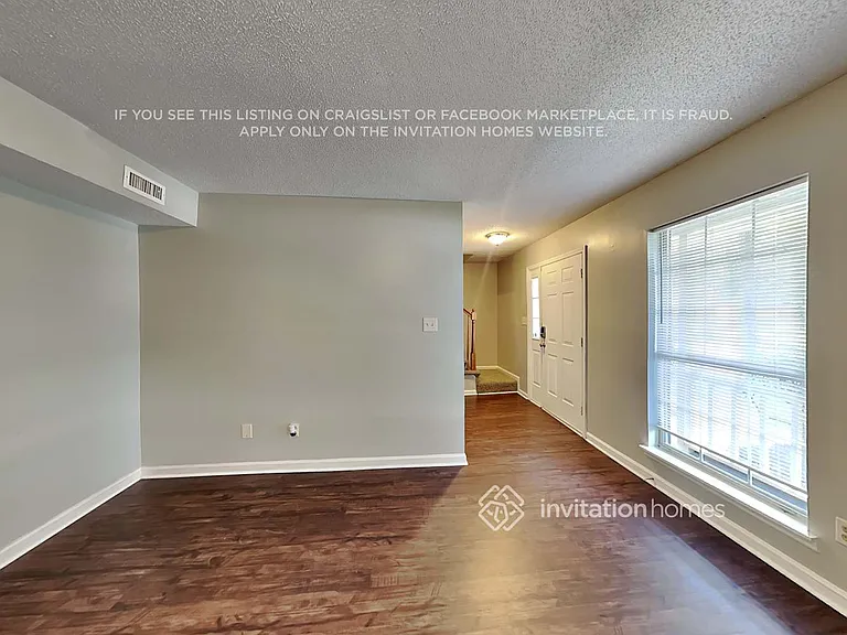 7025 Markway Dr — Photo 5