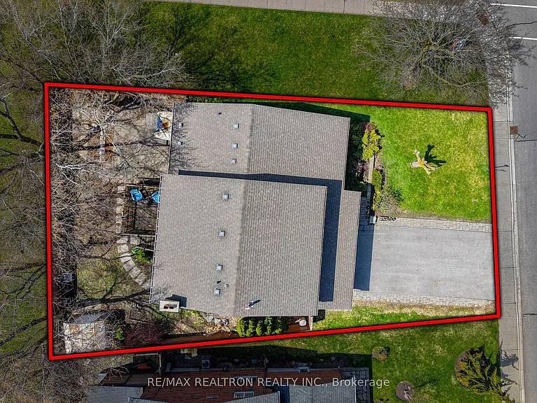 117 Cardinal Cres #UPPER — Photo 5