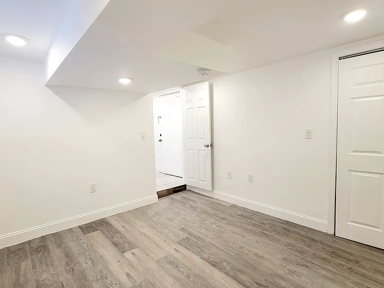 401 Walker St #B2 — Photo 4
