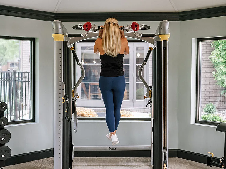 Fitness center with pull-up bar