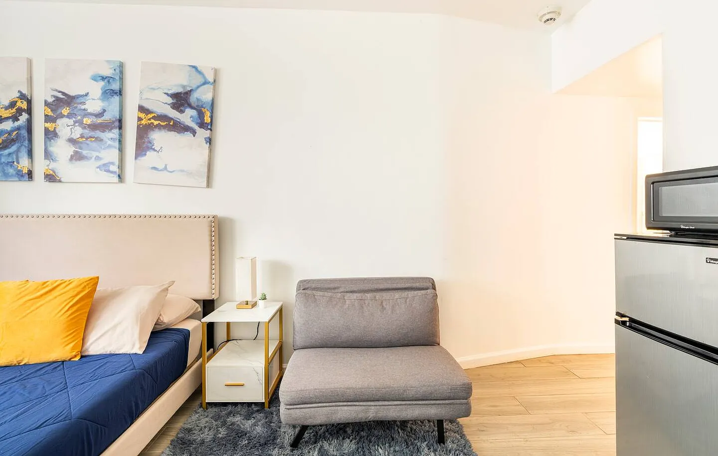 1 bed, 470 sqft, $1,900 — Photo 4
