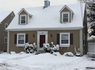 55 Knollwood Ave, Cranston, RI 02910