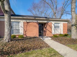 7474 Lions Head Dr, Indianapolis, IN 46260