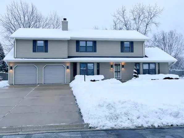 N108W17031 Hawthorne DRIVE, Germantown, WI 53022