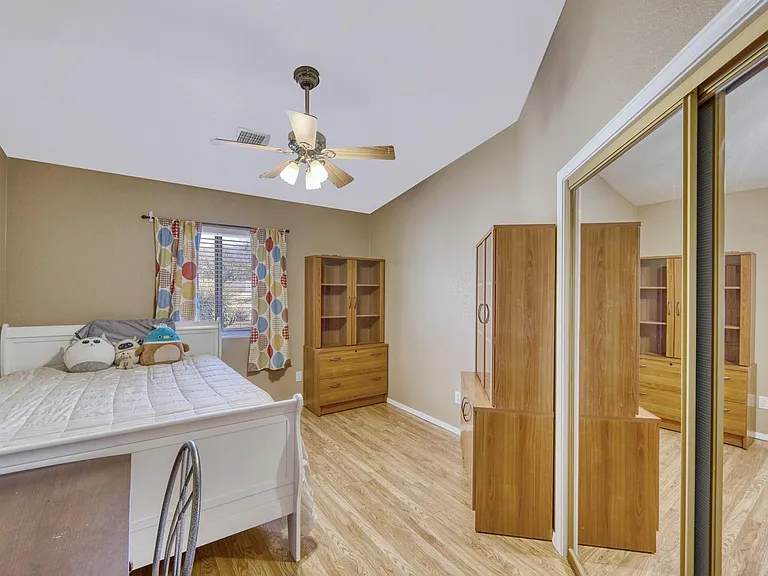 2601 E Suma Dr — Photo 16