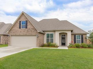 69136 Taverny Ct, Madisonville, LA 70447