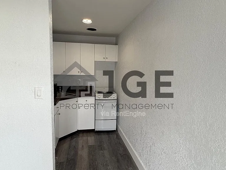 2880 SW 1st St #4 — Photo 2