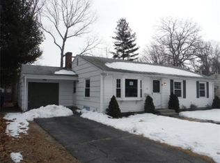 10 Hilton Ave, Riverside, RI 02915