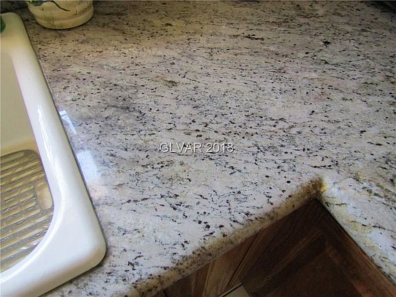 4th image of 5704 Spicewood Cir