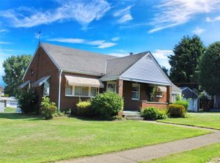 943 9th St, West Pittsburg, PA 16160