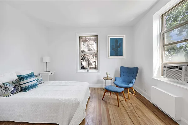 Sold by Compass | media 16