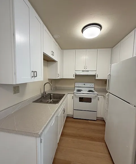 10002 San Juan St #5 — Photo 5