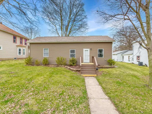 422 W Main St, Warsaw, IN 46580
