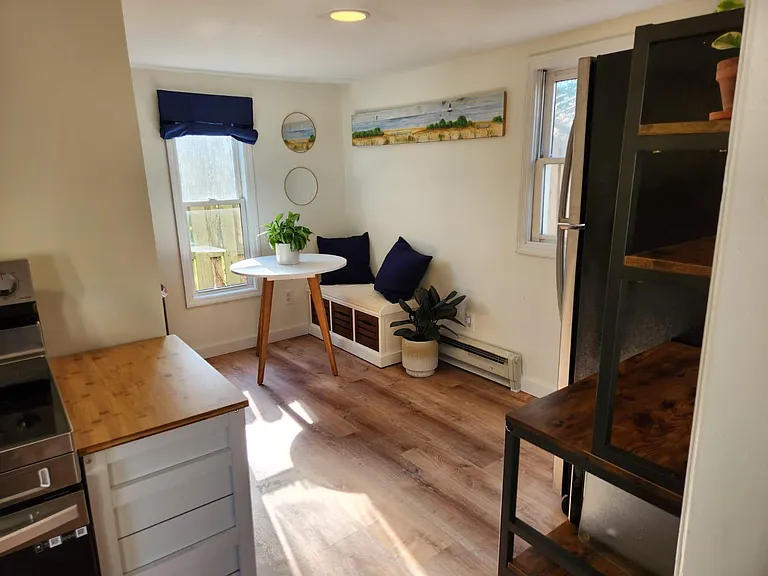 815 Curtis Ave #B — Photo 3