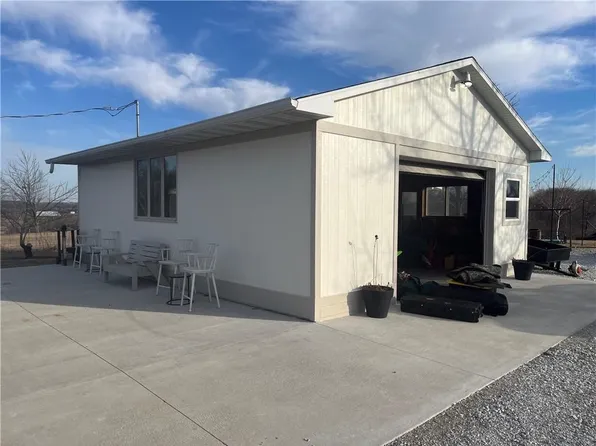 11653 NE 78th Ave, Mitchellville, IA 50169