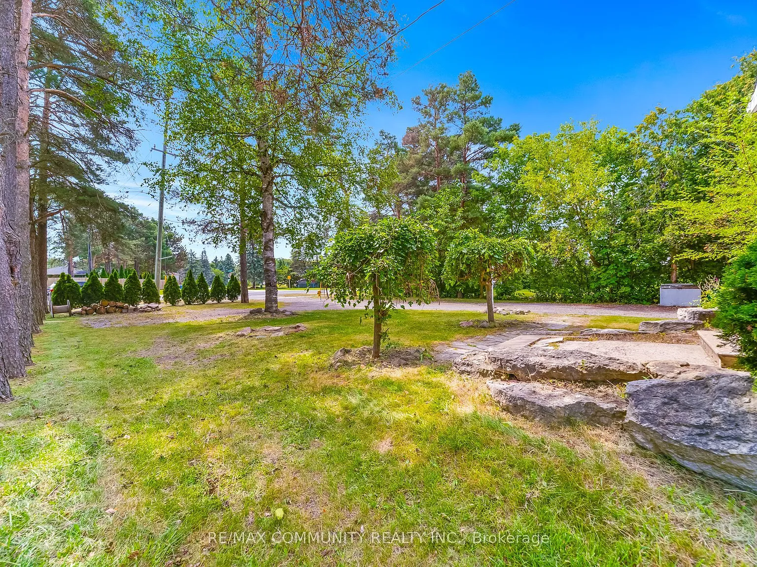 4 bed, $2,700 — Photo 4