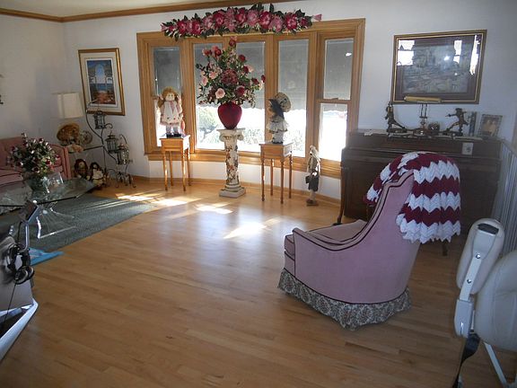 3rd image of 2280 198th St