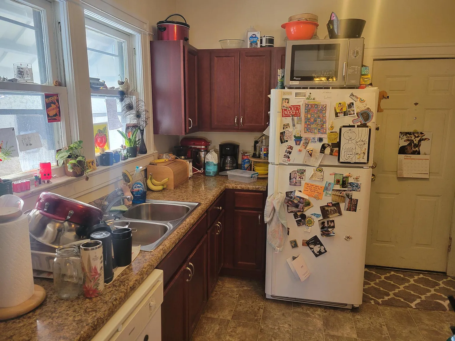 3 bed, 1750 sqft, $1,900 — Photo 2