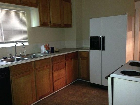 4th image of 3630 S Benton Ave
