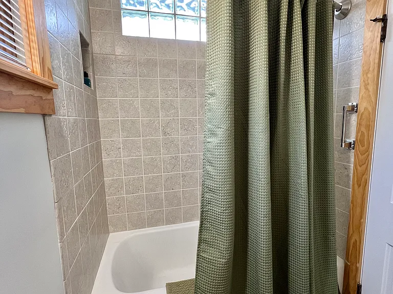 224 Houston Pl — Photo 12