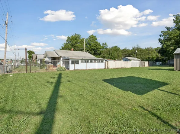 1923 E Pine St, Tulsa, OK 74110