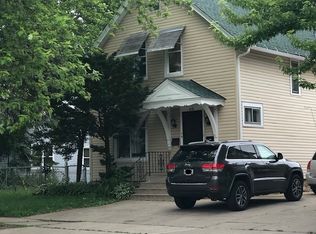 418 Hinman St, Aurora, IL 60505