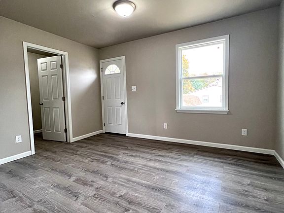 5th image of 2225 McKinley Ave