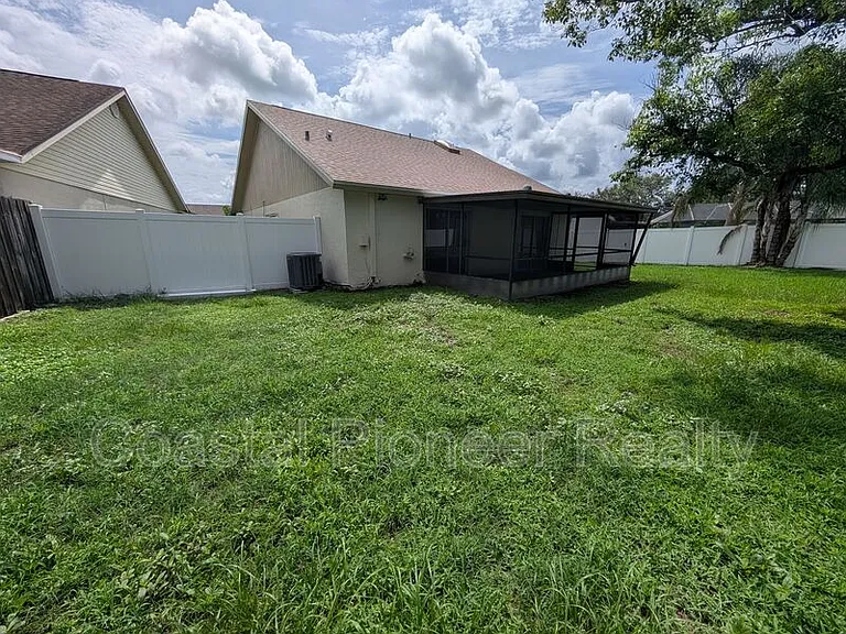 1331 Coolridge Dr — Photo 28