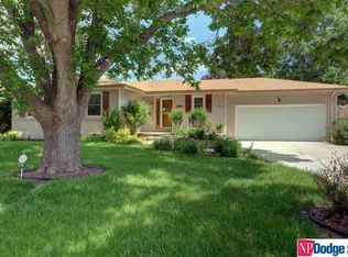 6705 S 51st St, Omaha, NE 68117