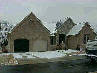 1st image of 23 Greenery Ln