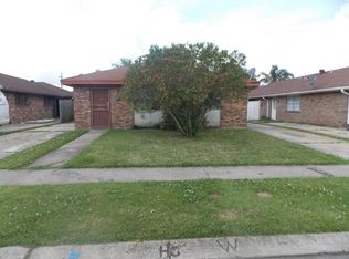 7832 Arcadia Ln, New Orleans, LA 70128