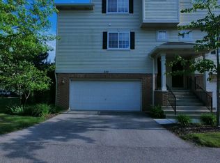 270 Timber Trails Blvd UNIT 270, Gilberts, IL 60136