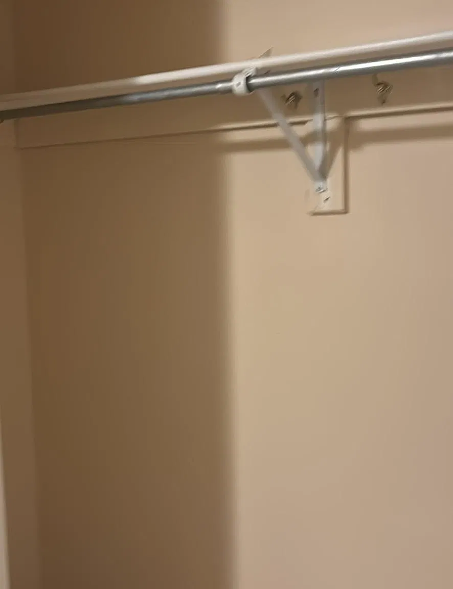 3 bed, 1890 sqft, $980 — Photo 2