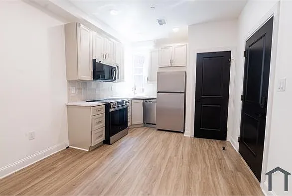 3140 W Diamond St #3 — Photo 1