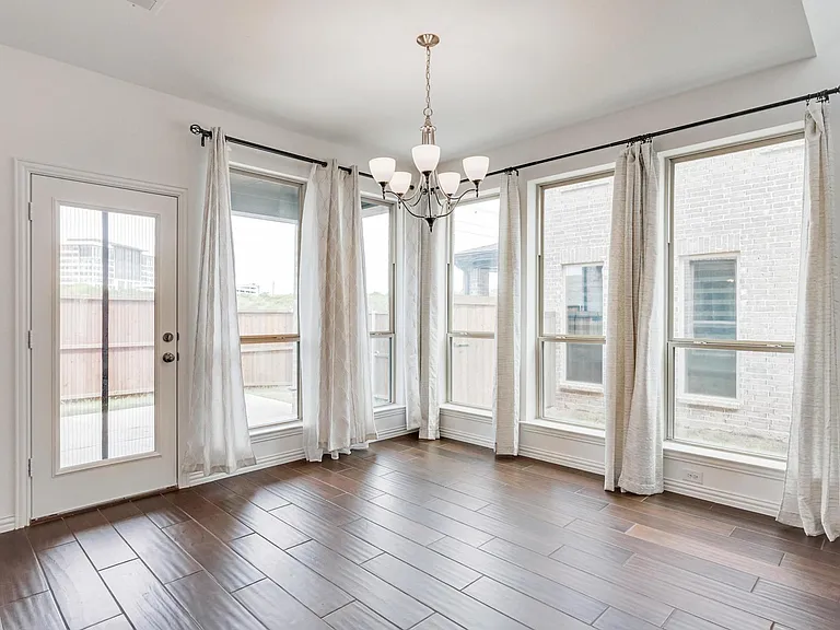 3917 Morel Dr — Photo 10