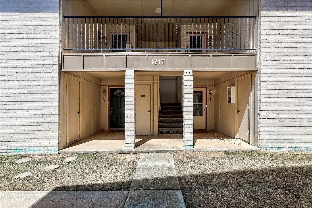 3 bed, 1153 sqft, $1,090 — Photo 1